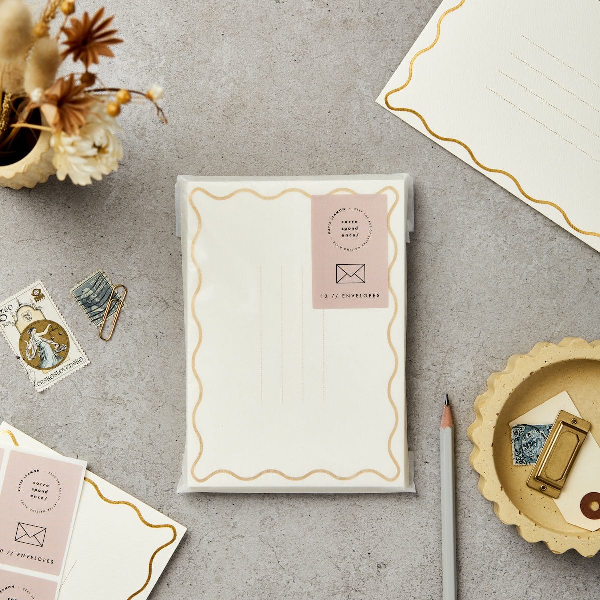 Pack of 10 Luxury Envelopes - Gold Foil Wave