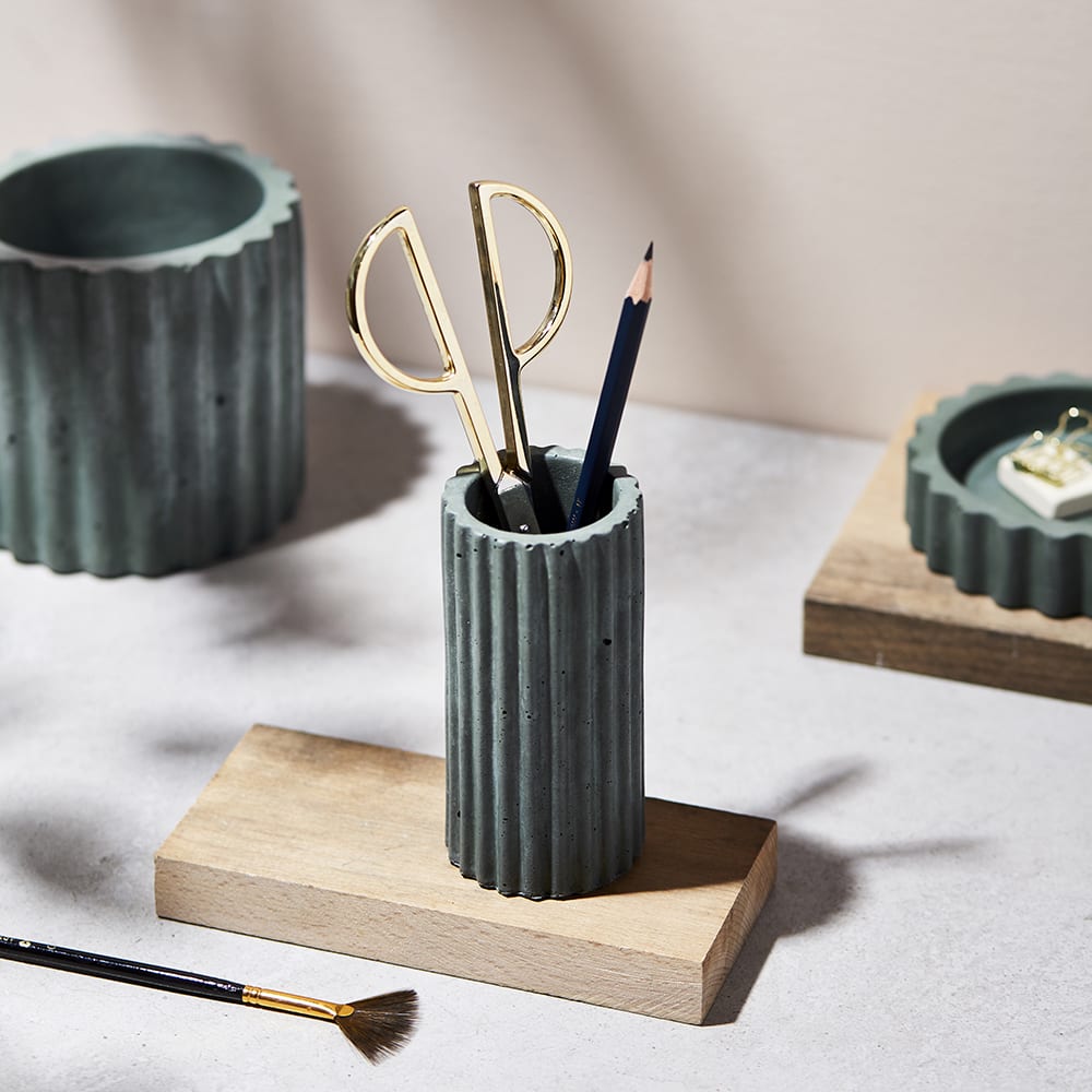 Concrete Pencil Pot in Beulah Green
