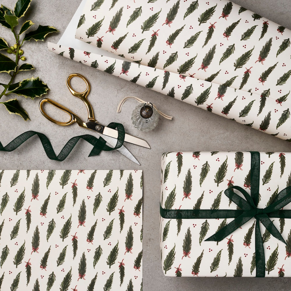 10 Sheets of Fir & Ribbons Wrapping Paper