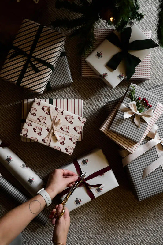 The Best Vintage-Inspired Christmas Cards and Wrapping Paper