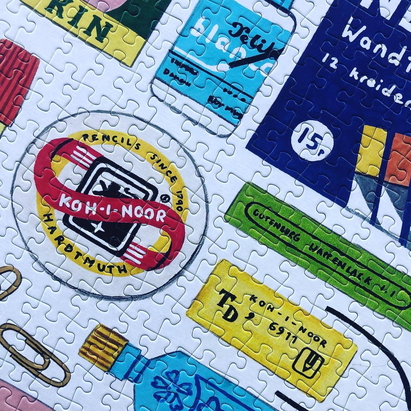 Stationery by Holly Maguire - 1,000 piece premium puzzle – luxury stationery – Katie Leamon