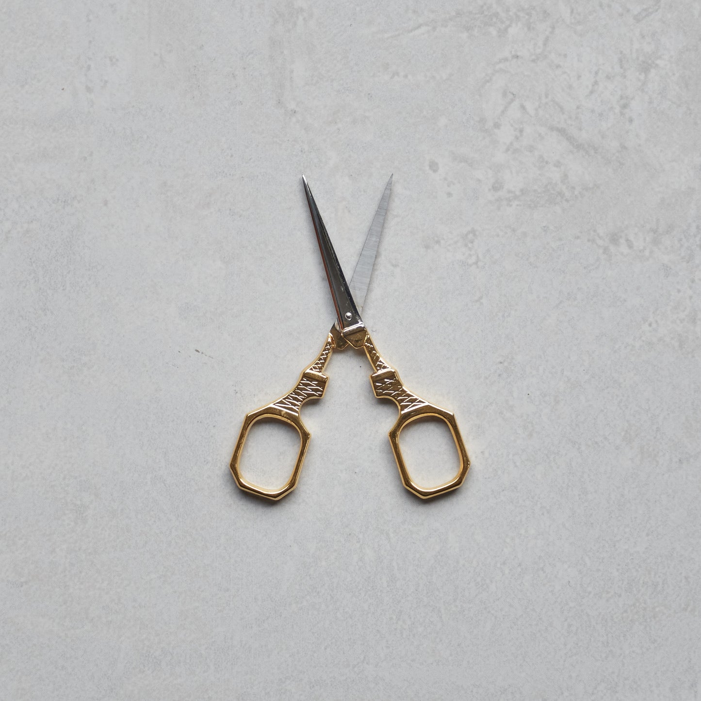 Gold Eiffel Tower Scissors