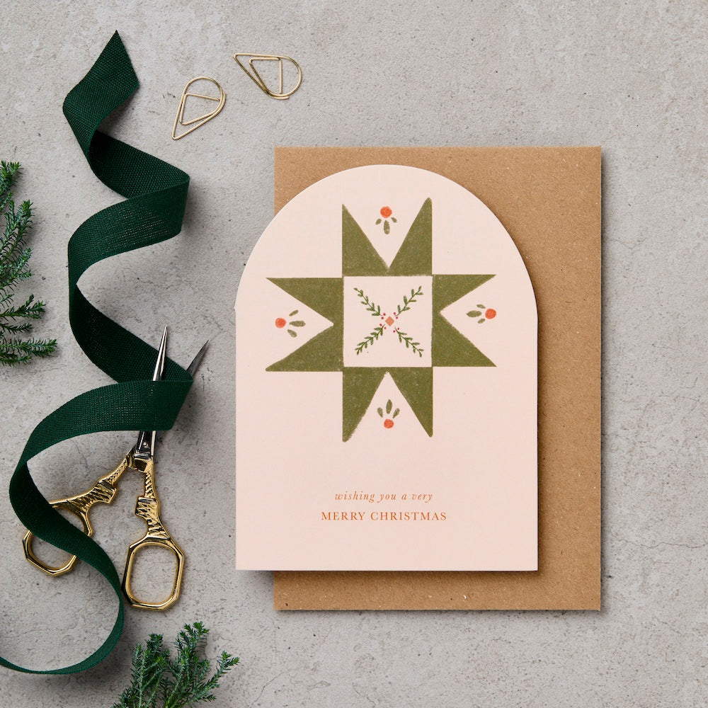 Box Set of 8 Arch Quilt Motif Green Wishing You A Very Merry Christmas Cards