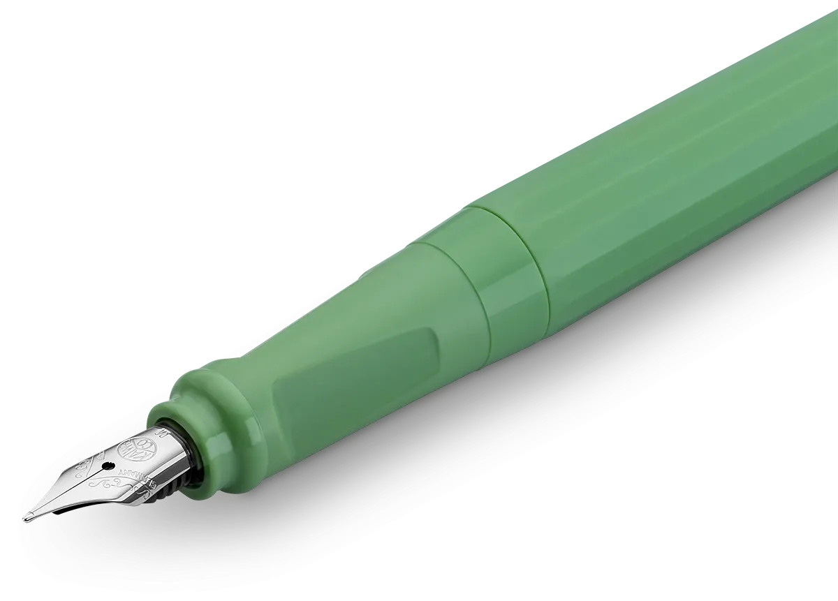 Kaweco Perkeo fountain pen in Jungle Green, uncapped, front view