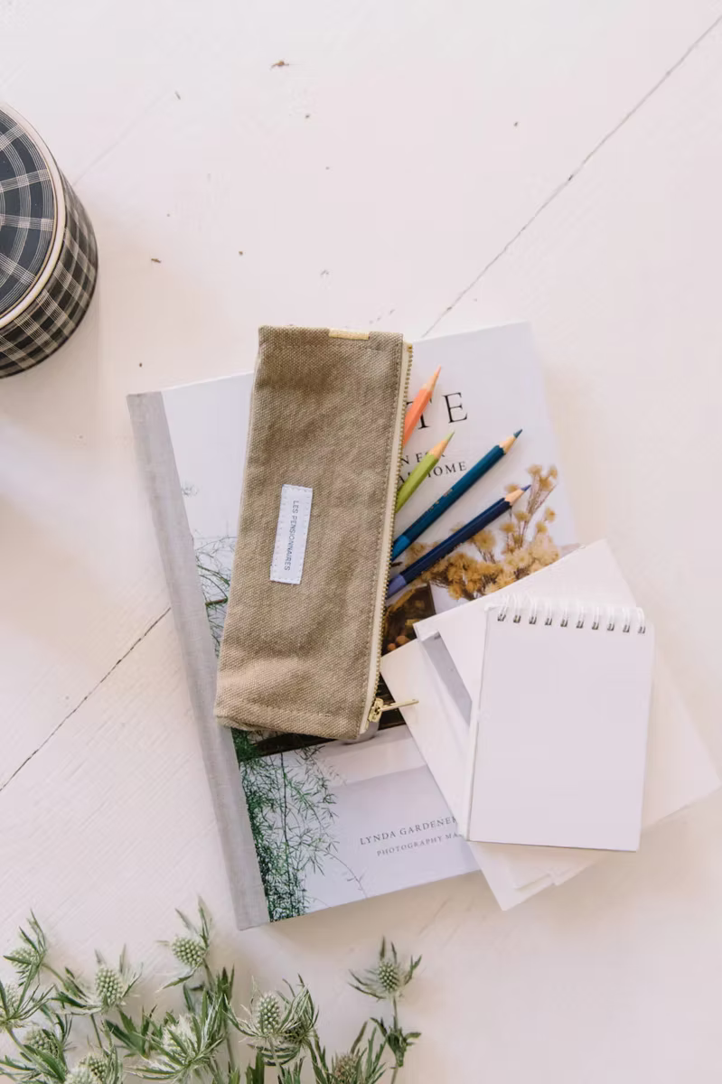 Les Pensionnaires Organic Cotton Pencil Case in Linden Green